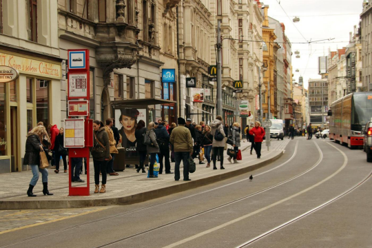 63. Využívaná zastávka.