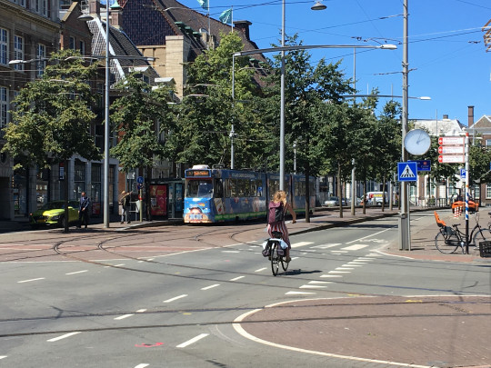 67. Integrační opatření pro cyklisty v hlavním dopravním prostoru místní komunikace funkční skupiny B.